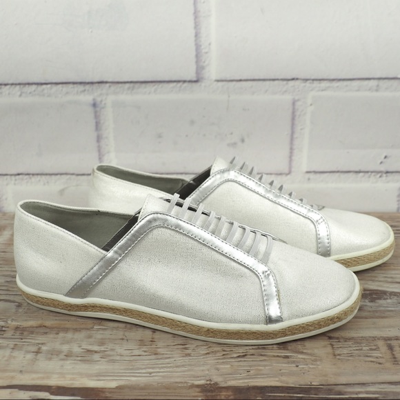 AEROSOLES Shoes - Aerosoles sz 10 Funtown white sneakers